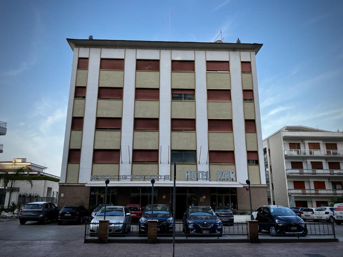 Park Hotel Mar Grande Taranto Exterior photo