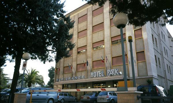 Park Hotel Mar Grande Taranto Exterior photo